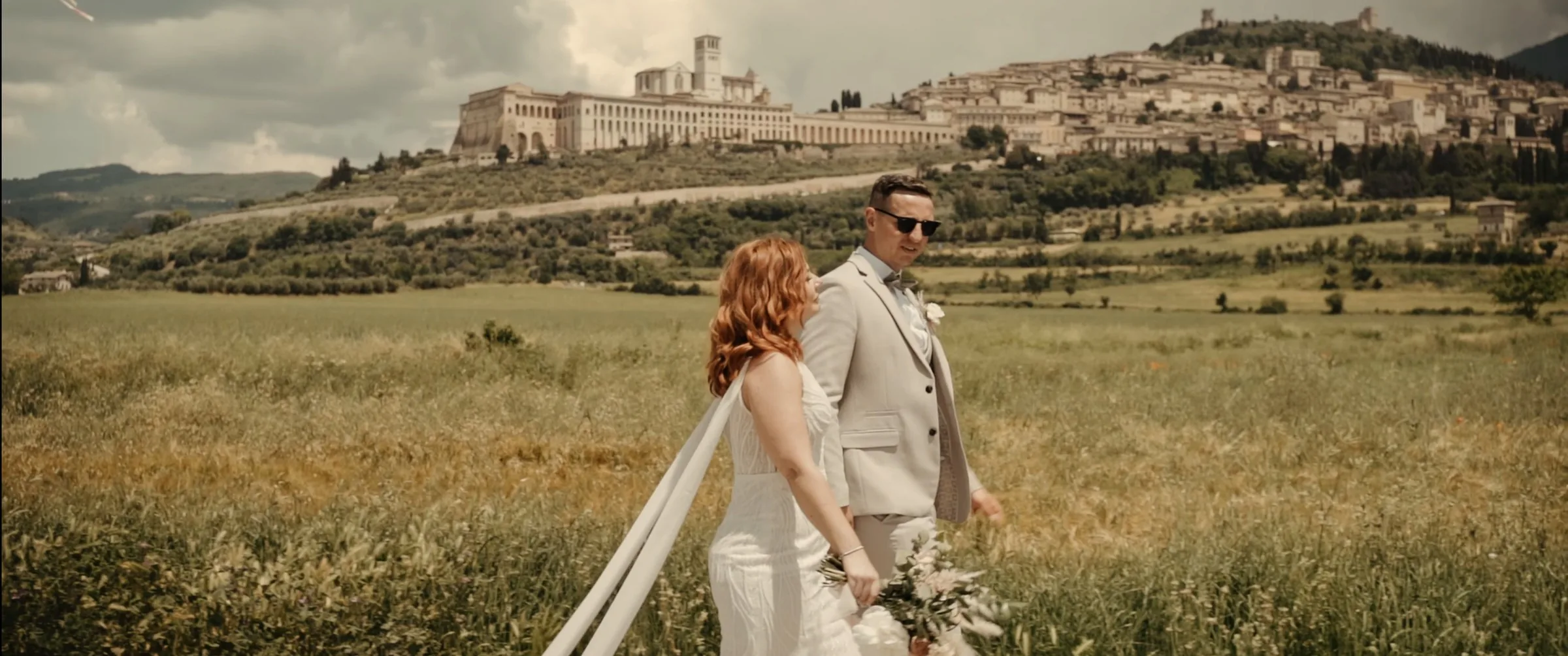 James e Stacey nella campagna di Assisi, dal loro film di matrimonio alla Tenuta di San Masseo